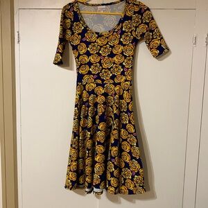Blue based yellow rose LuLaRoe dress size extra small